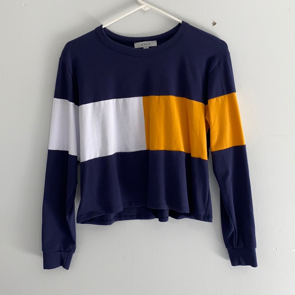 Long sleeve crop top